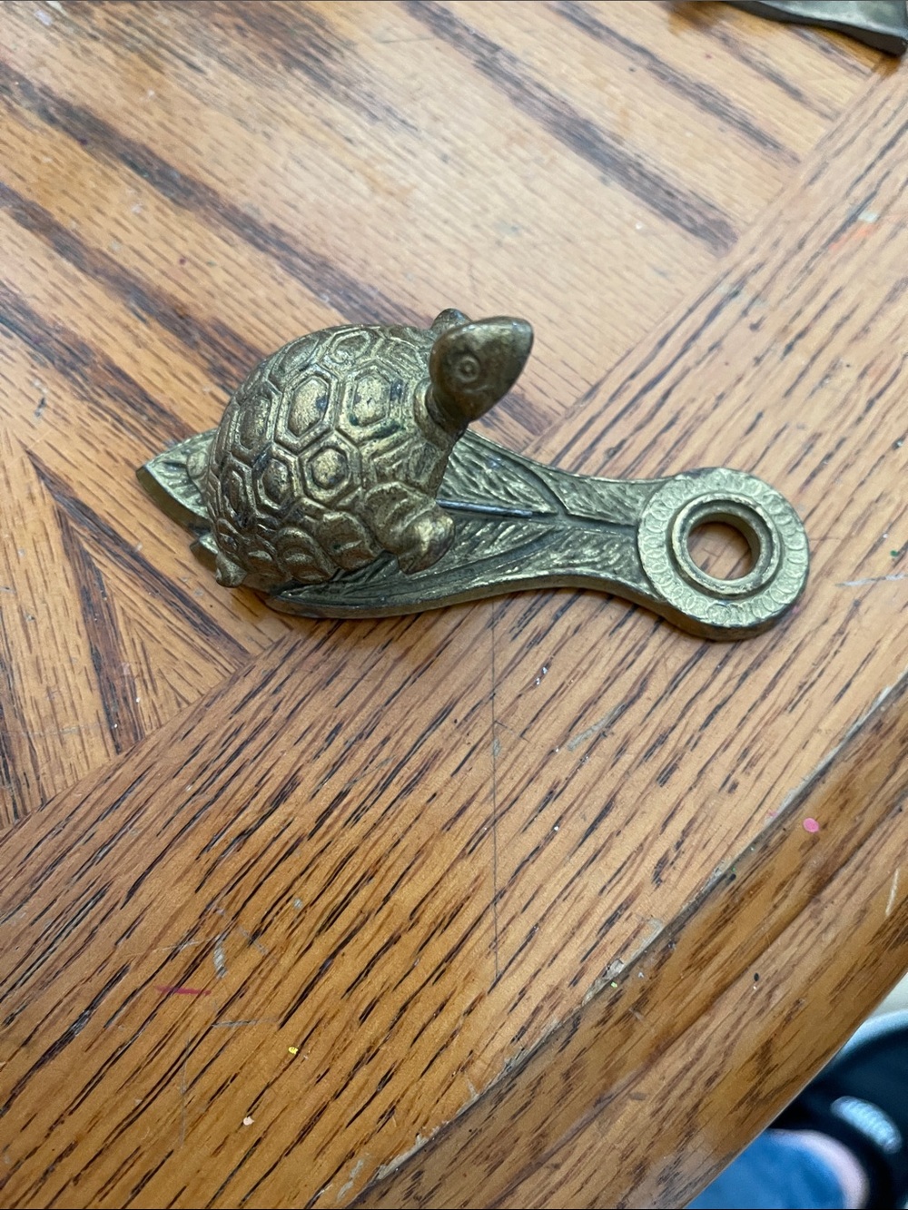 Brass Turtle paper wall clip Paperweight / Decorative Figure - Antique Style
